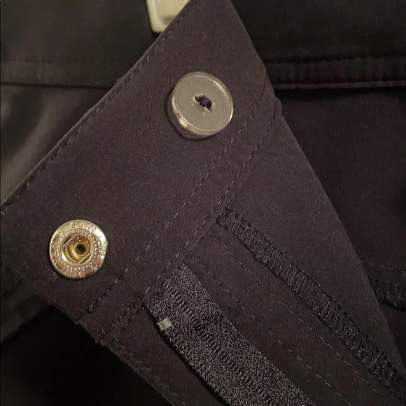 Women’s Zenergy by Chico’s black travel pant size 1.5 - Picture 3 of 7